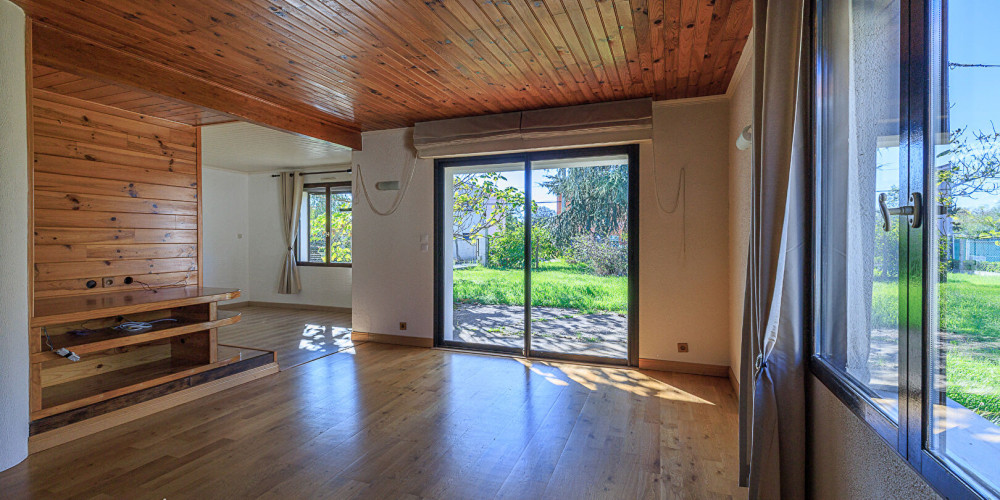 maison à ST DENIS DE PILE (33910)